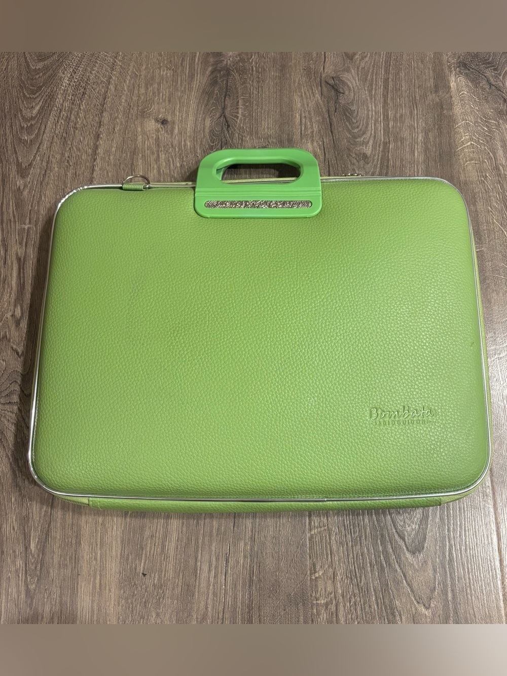 Bombata Classic 17 inch Laptop Briefcase Bag (Green) Vintage Look